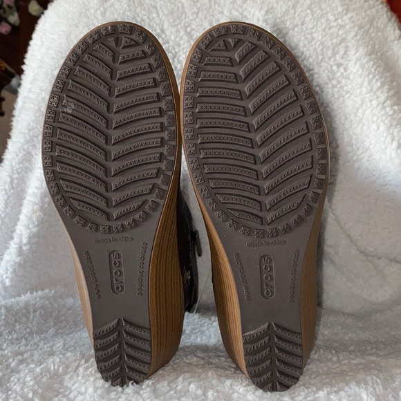 Crocs a-Leigh boots - Picture 4 of 11